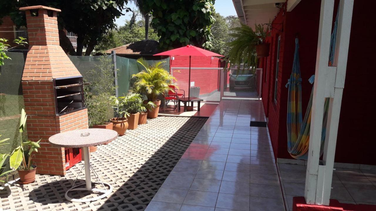 En Familia Villa Пуерто Игуасу Екстериор снимка